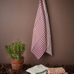 Scandinavian home kökshanddukar 2-pack rut/rand röd 50x70cm